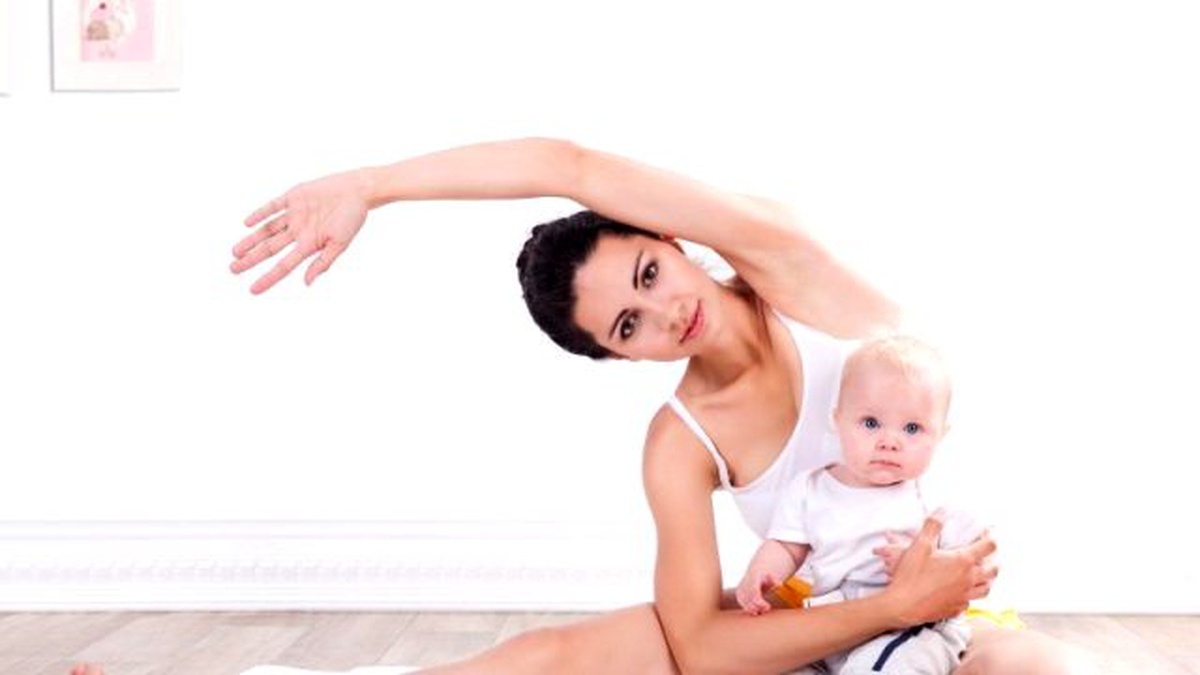 Büyükçekmece\'de "Anne-Bebek Yogası"Na Yoğun İlgi