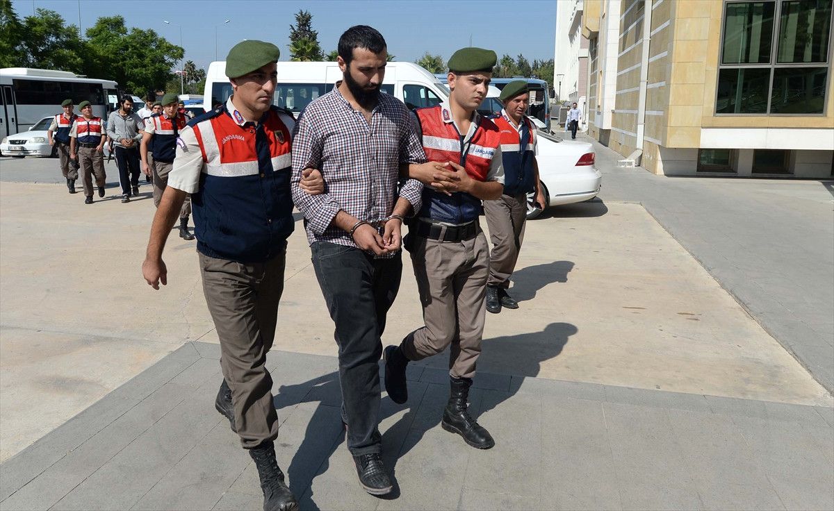 Antalya'da İşlenen Cinayet, Zanlının Yazdığı Romana Göre Tasarlandı
