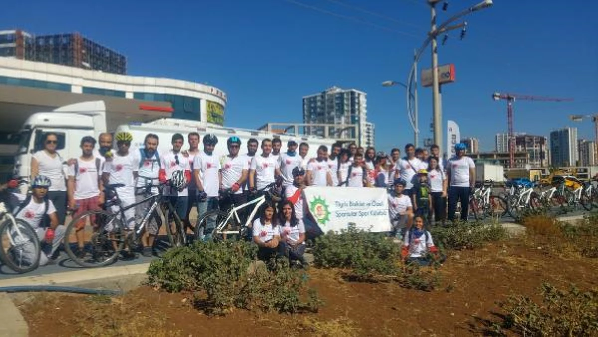 Diyarbakırlı Bisikletçiler, Dünya Kalp Günü\'nde Pedal Çevirdi