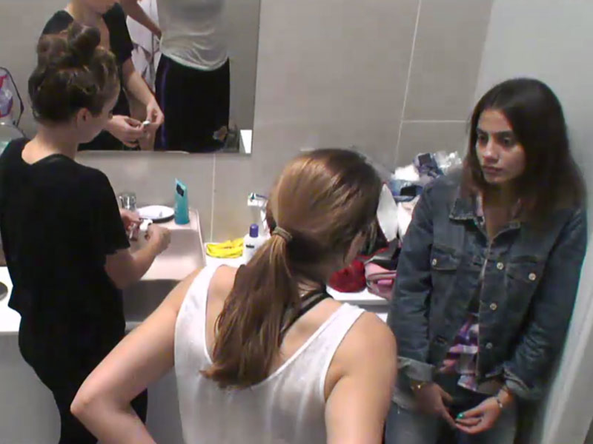 Ecem, Serenay\'a O İsimlerden Uzak Durması Konusunda Uyardı!