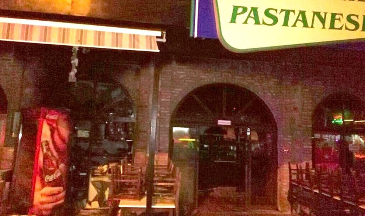 Edremit\'te Pastahanede Yangın
