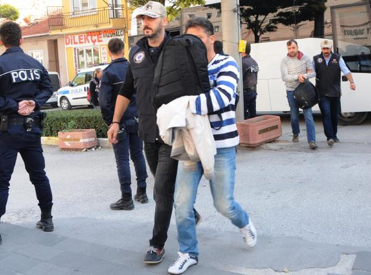 Eskişehir\'de Fetö\'den Gözaltına Alınan 12 Jandarma Serbest