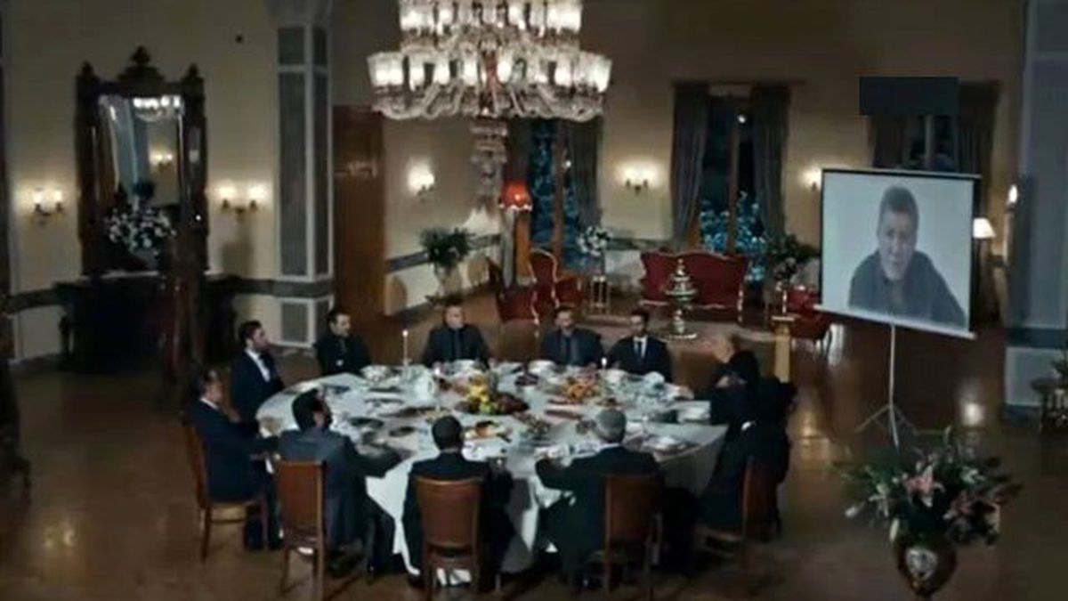 Eşkıya Dünyaya Hükümdar Olmaz FETÖ Repliğiyle Yeni Sezona Damga Vurdu