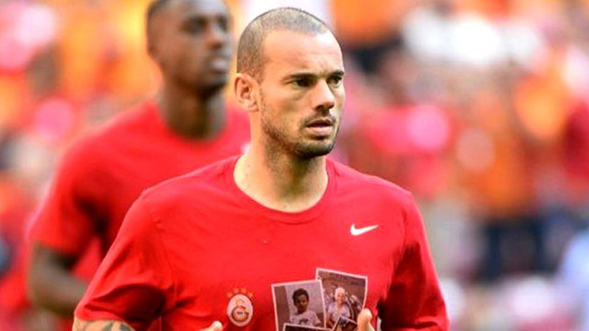 Galatasaray, Sneijder'siz Sistem Kurma Yolunda İlerliyor