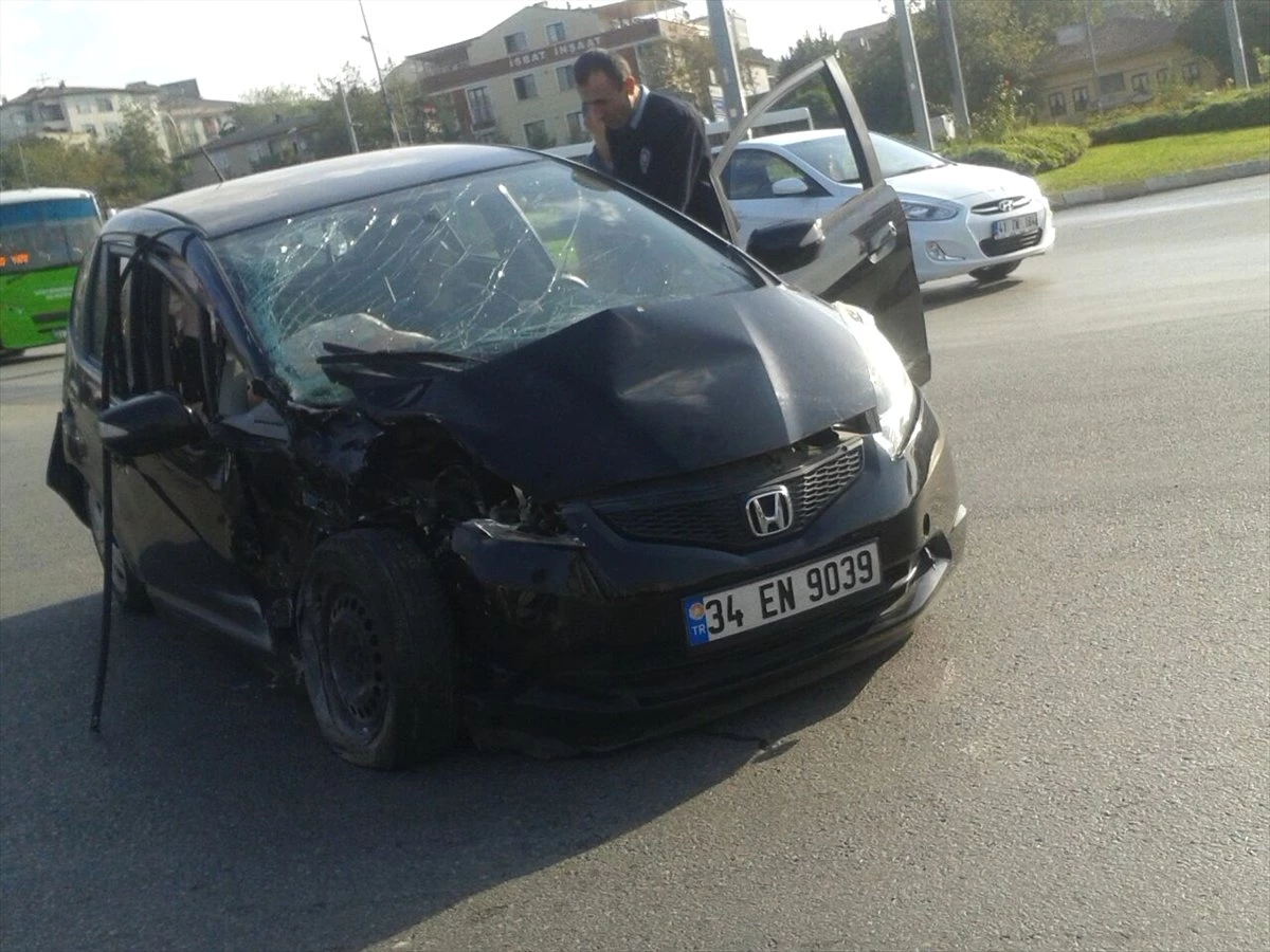 Gebze\'de Trafik Kazası: 1 Yaralı