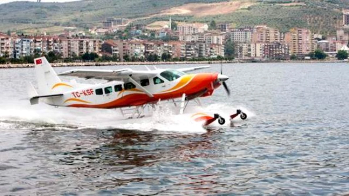 Gemlik-İstanbul Deniz Uçağı Seferleri Tekrar Başladı
