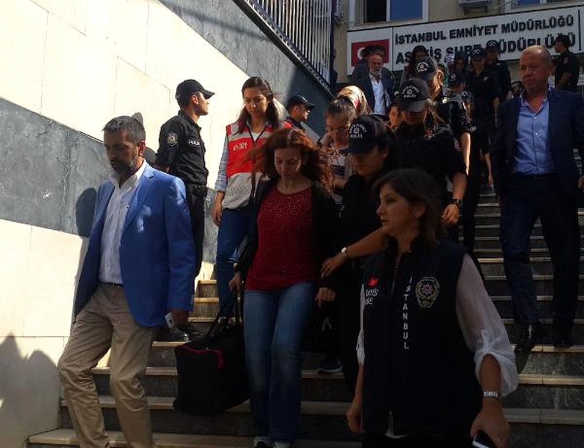 Gözaltındaki 61 Adliye Personeli Adliyeye Sevk Edildi