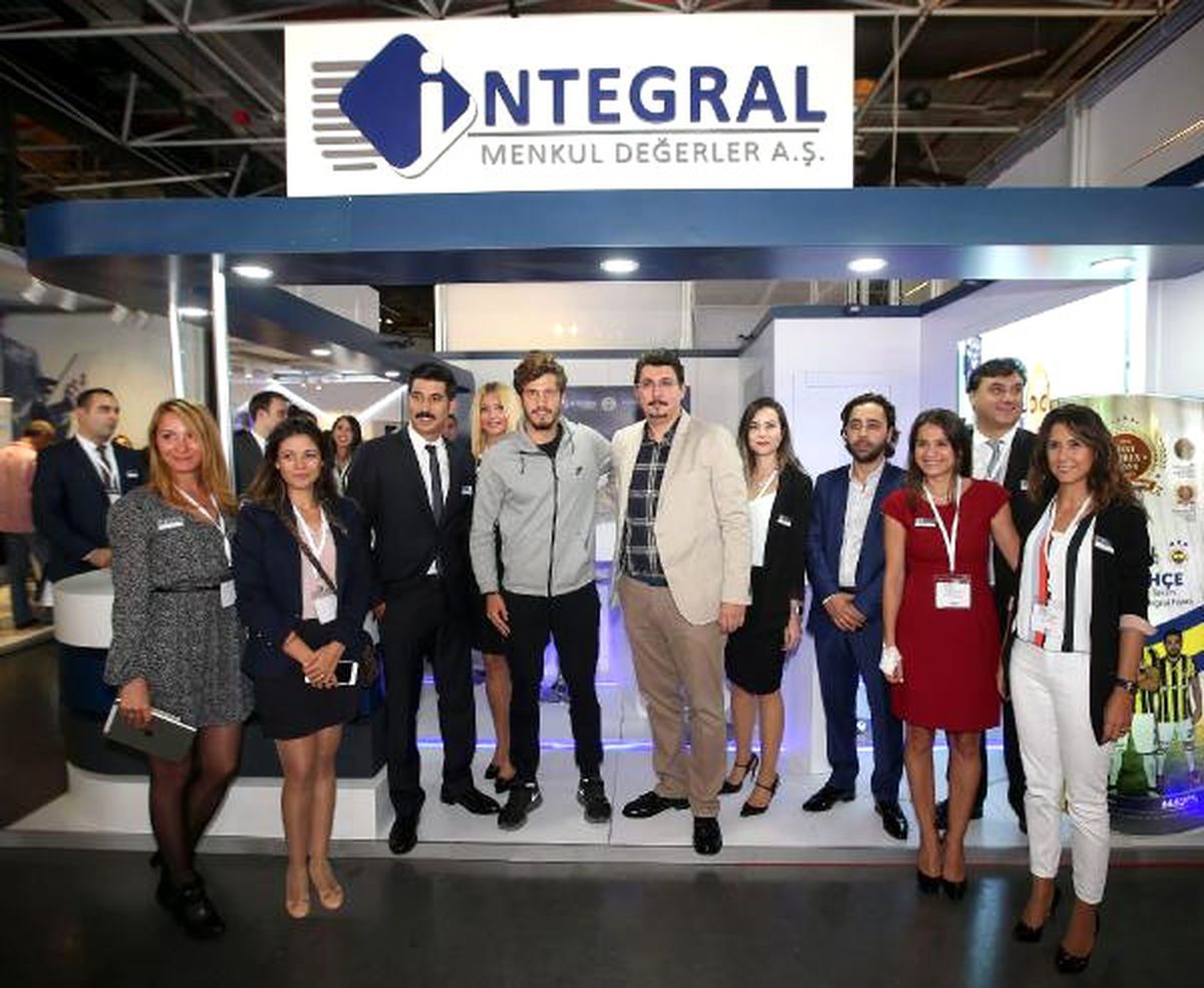 İstanbul Forexpo Fuarı\' Ziyaretçilerine Kapılarını Açtı