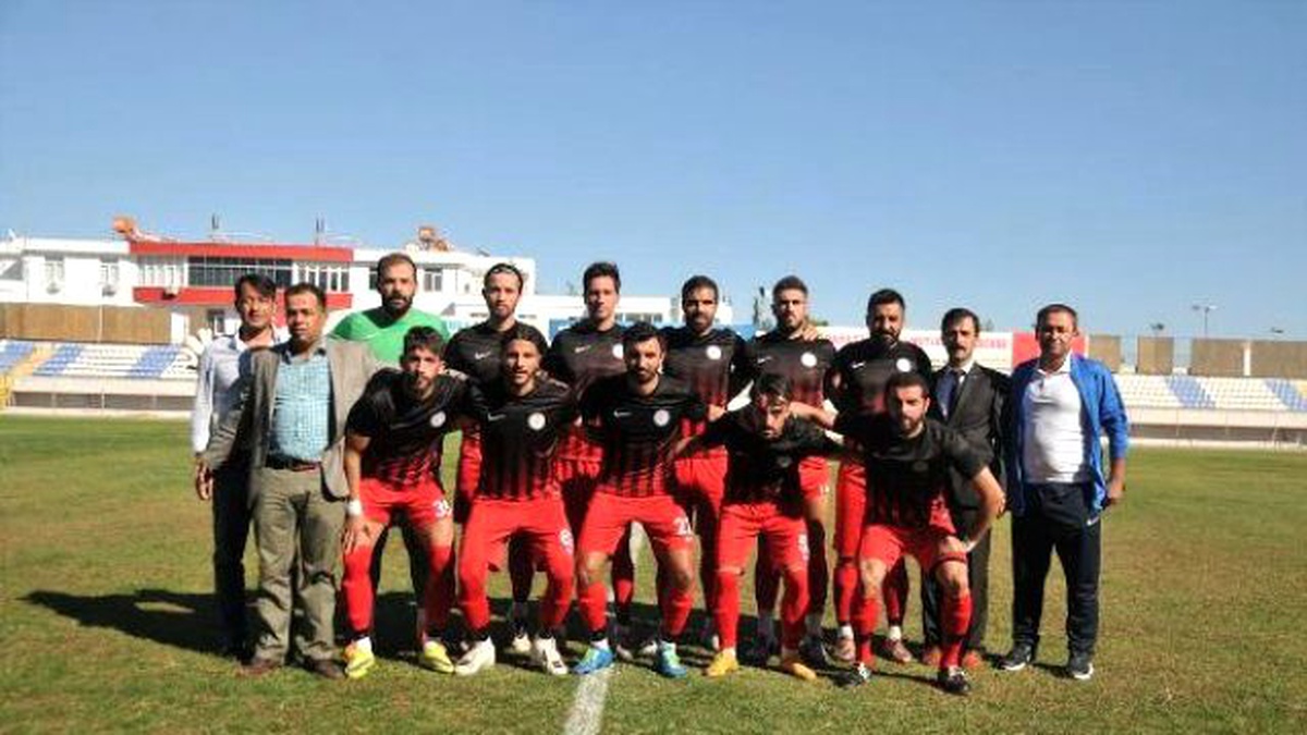 Kırmızı Siyahlılar Son Dakikada Güldü