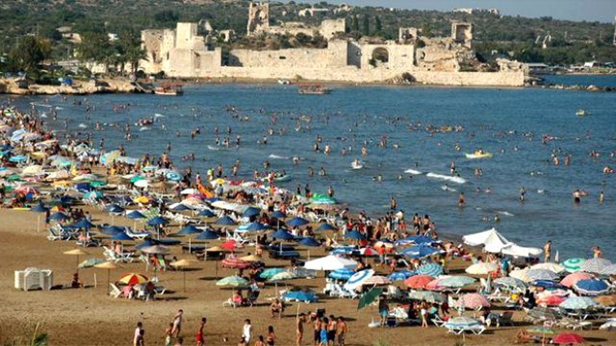 Kızkalesi Sonbaharda da Tatilcilerin Gözdesi