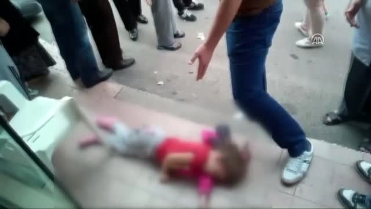 Kontrolden Çıkan Araç Yayalara Çarptı: 1 Ölü, 3 Yaralı