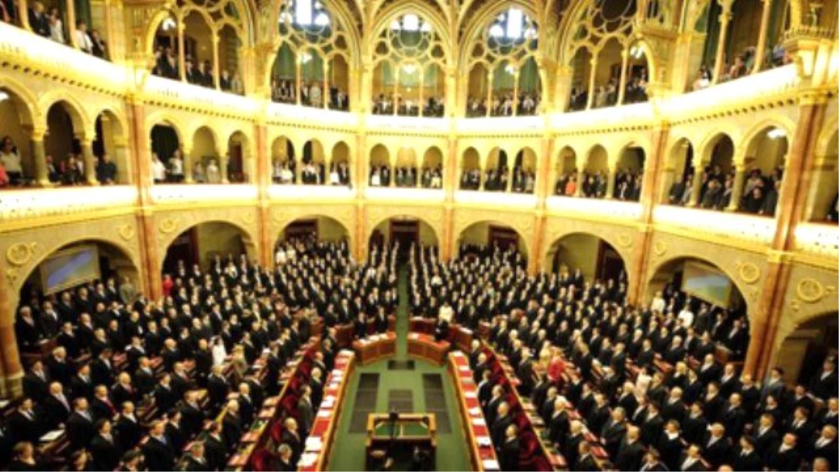 Macaristan Parlamentosu\'ndan Ermenilere Tokat Gibi Cevap