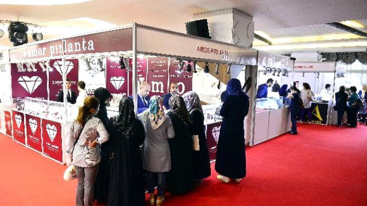 Pahalılığa ve Enflasyona Meydan Okuyan Etkinlik, Sezonu Başakşehir?de Açtı