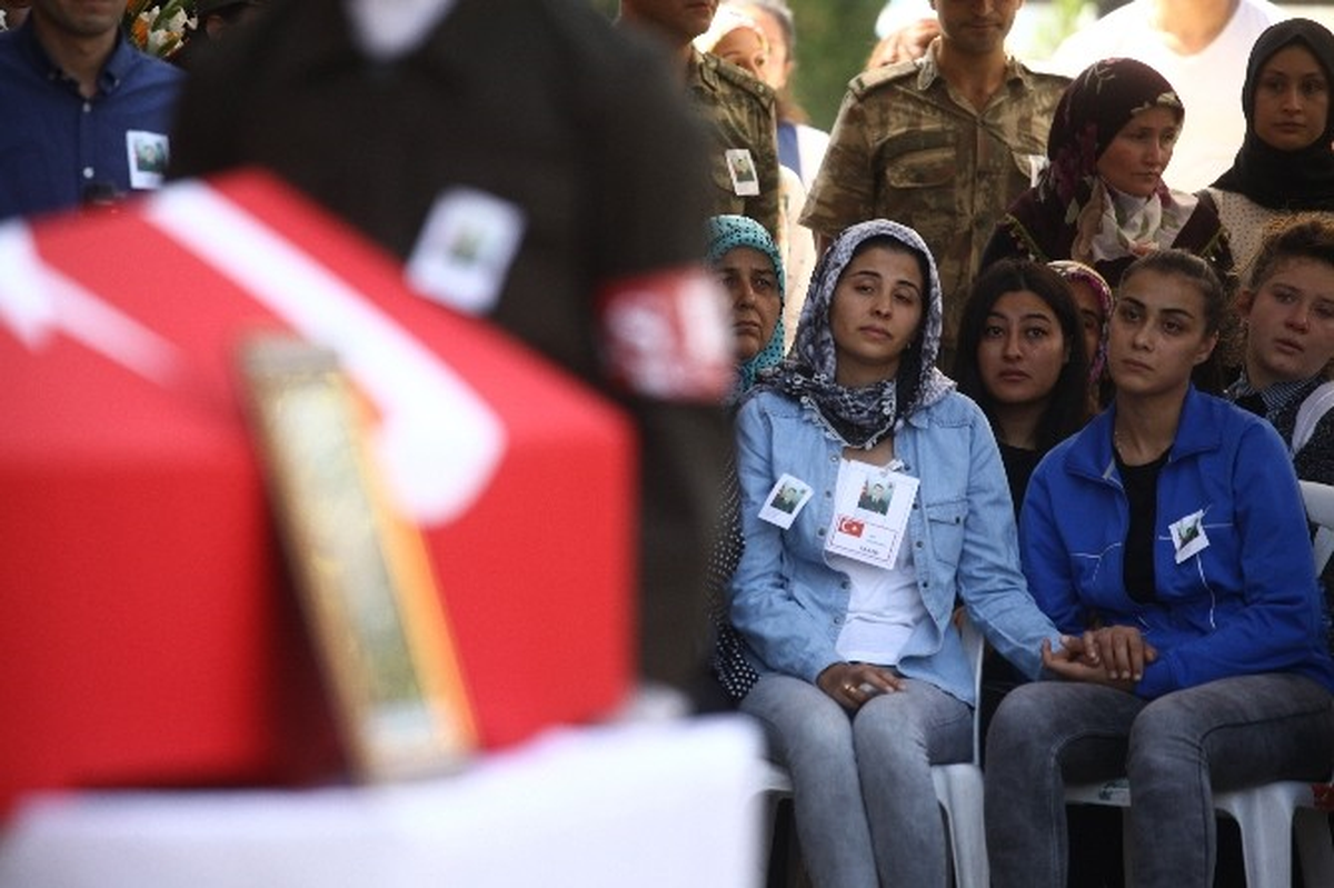 Nişanlısından Şehide Son Bakış