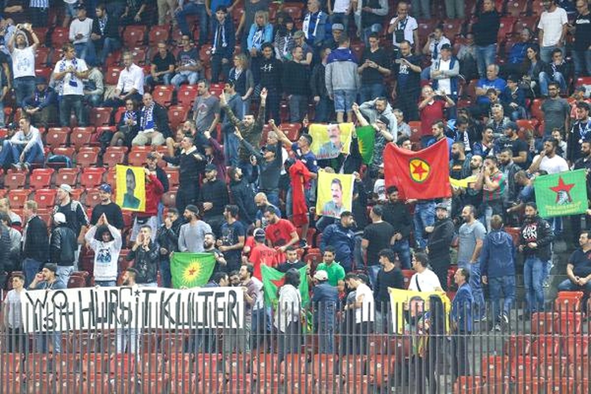 Osmanlıspor Genel Menajeri Ender Yurtgüven\'i Disipline Sevk Ettiren Fotoğraflara Dha Ulaştı