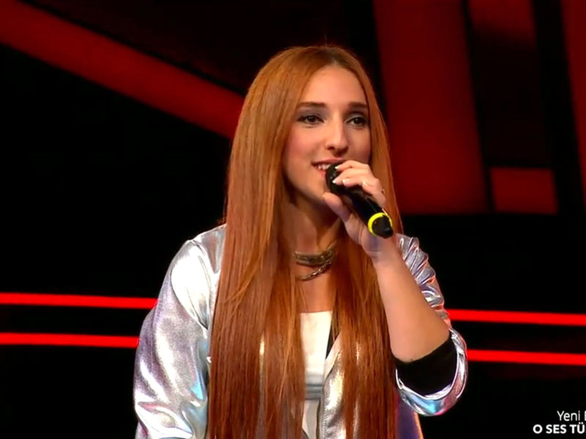 Sibel Can İstedi, Bir Şarkı Daha Söyledi!