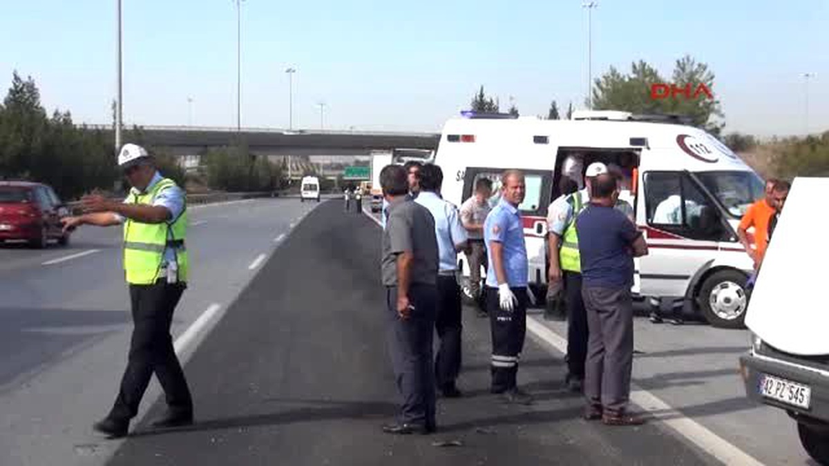 Tarsus Otoyolunda Kaza: 2 Ölü 3 Yaralı