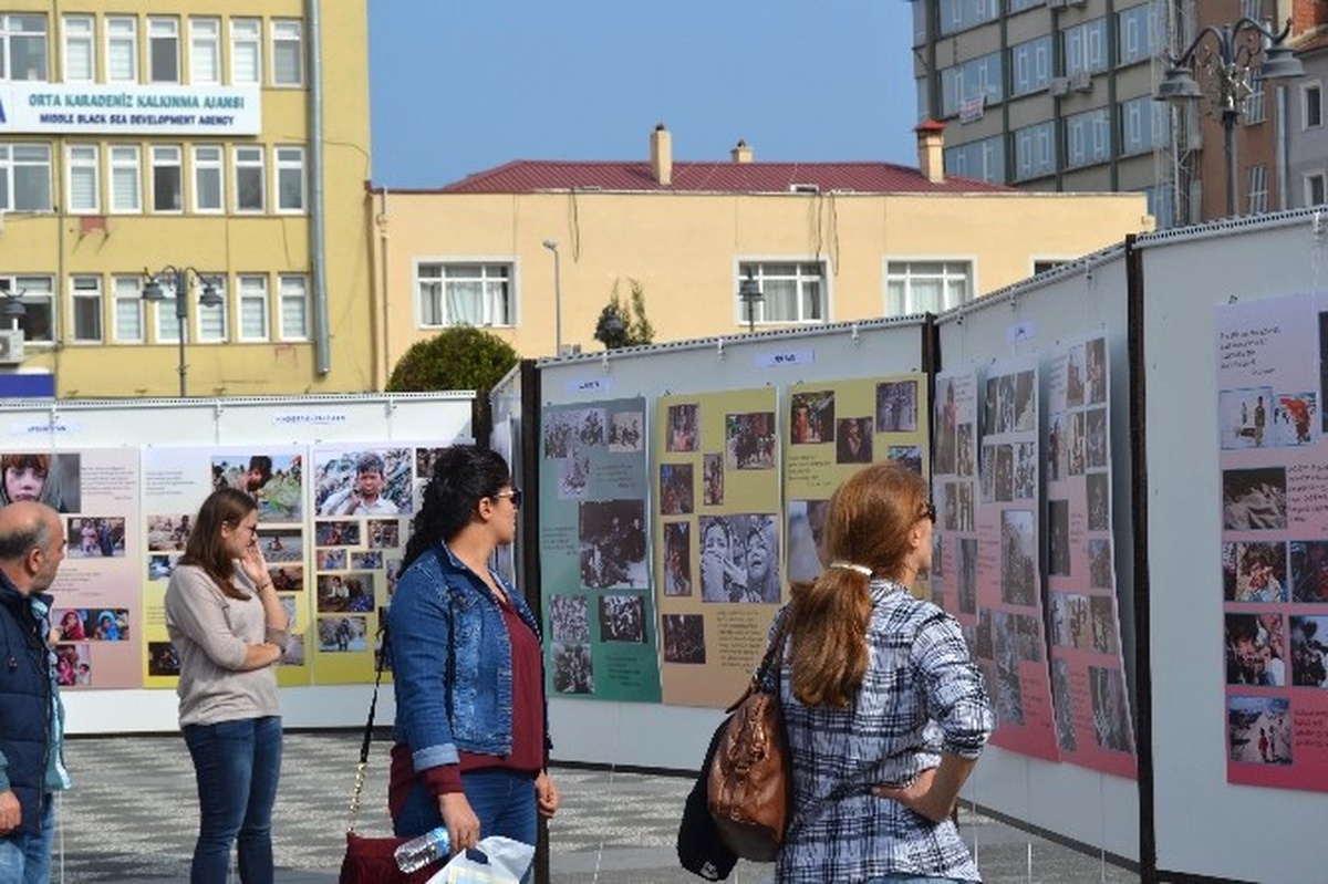 Yamalı Gülücük" Adlı Resim Sergisi