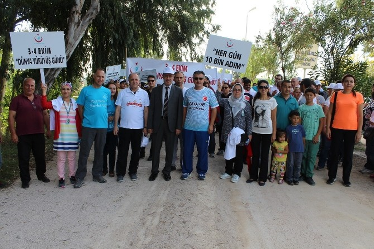 Yürüyüş Günü\'nde "Giden Kilolar Gelen Sağlık Olsun" Mesajı