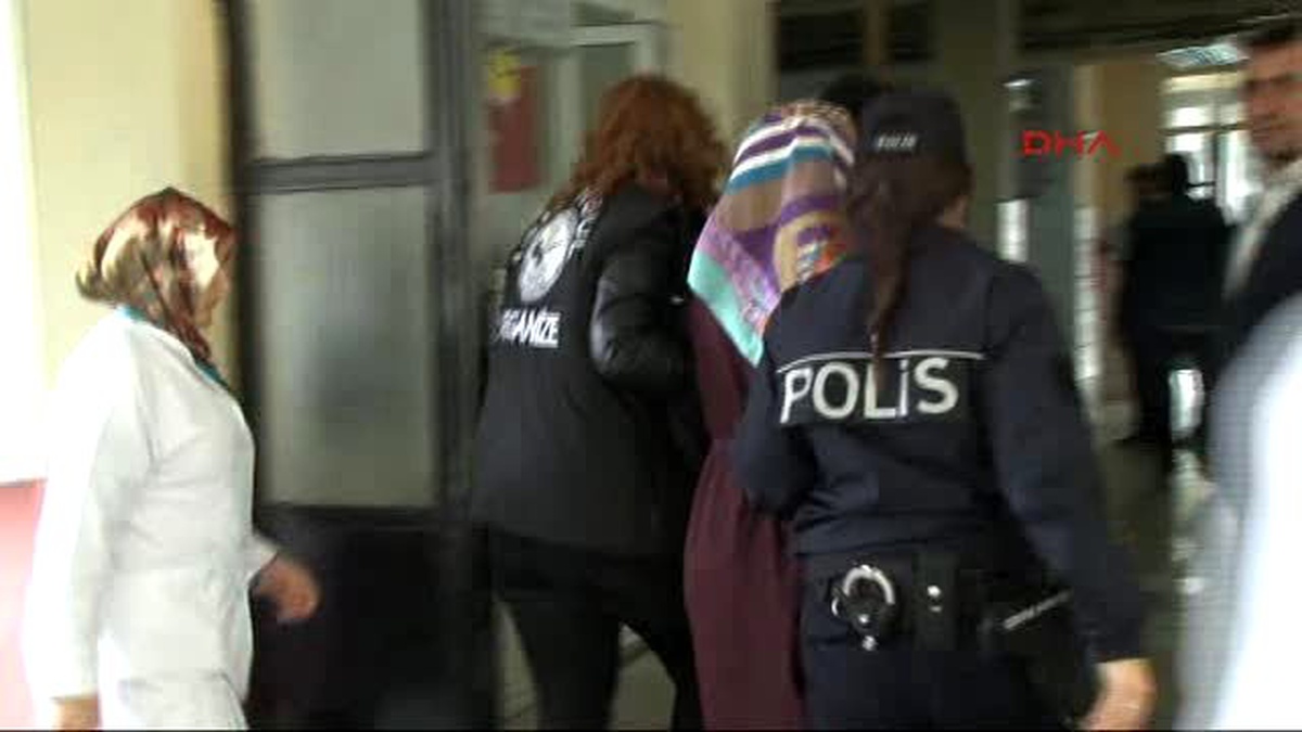 Adliyelerde Gözaltına Alınan 25 Kadın Sağlık Kontrolünden Geçirildi