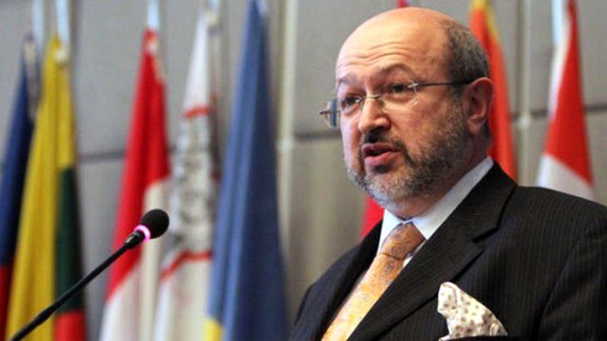 Agit Akdeniz Konferansı