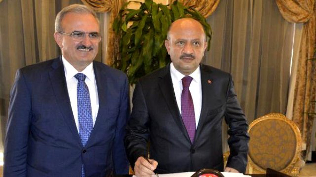 Antalya Bakan Işık: Rakka ve Musul\'a Yönelik 2 Büyük Operasyon Planı Var