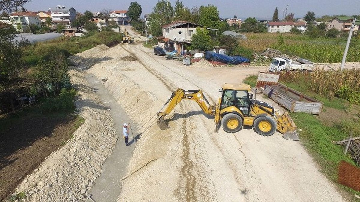 Başiskele\'de Sulama Kanallarına Bakım