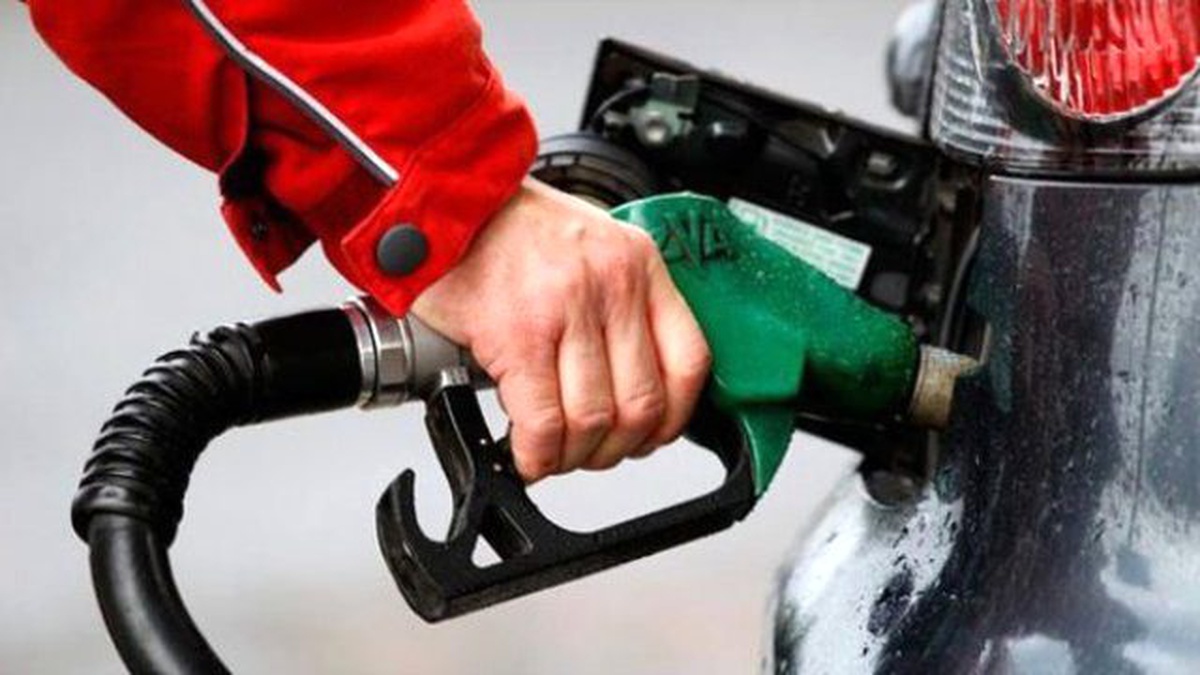 Benzin ve Motorine Zam Yapıldı