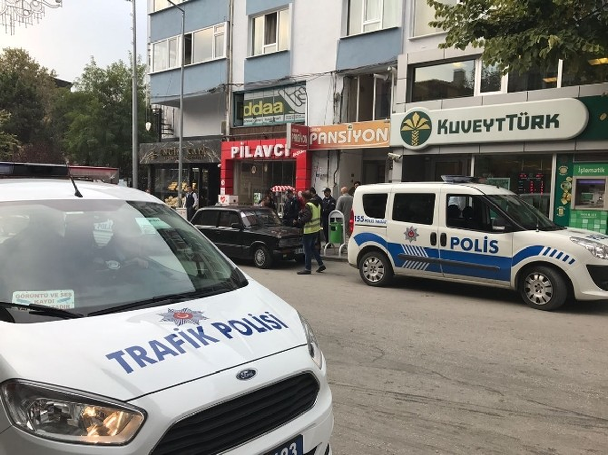 Fıkra Gibi Bir Olay! Anahtarı Üzerinde Olan Aracı Çaldı, Bir Tur Atıp Getirdi