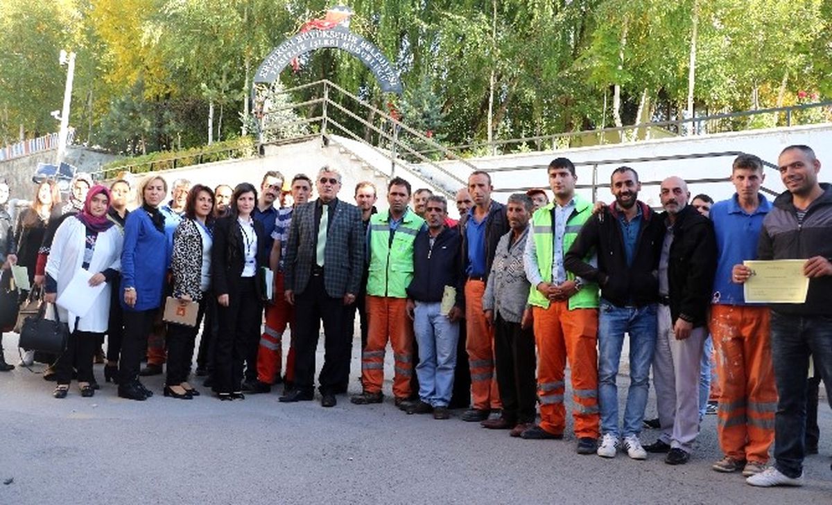 Büyükşehir\'den Personeline Kişisel Gelişim Eğitimi