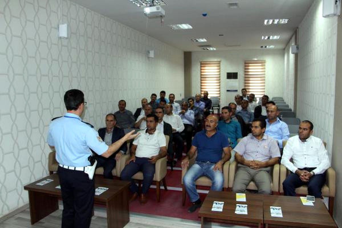 Diyarbakır\'da Okul Servis Şoförlerine Eğitim ve İnceleme