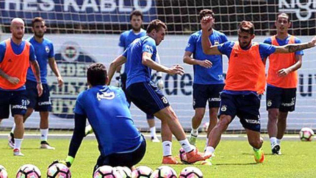 Fenerbahçe\'de Aytemiz Alanyaspor Maçı Hazırlıkları