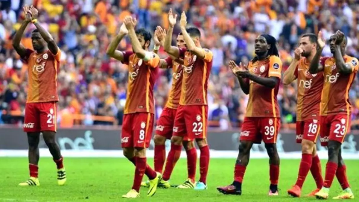 Galatasaray Yönetimi, Oyunculardan Maaş Konusunda Tolerans İstedi