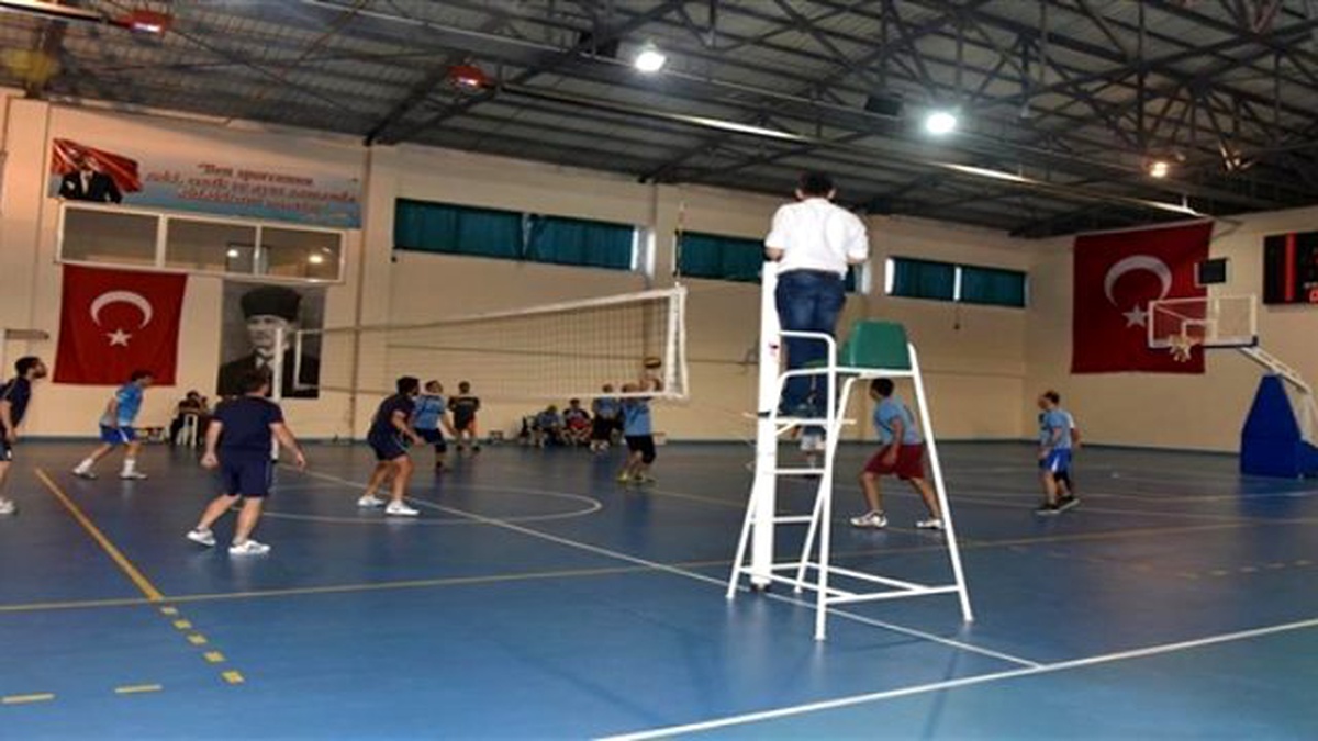Geleneksel Voleybol Turnuvası\'nın 2.\'si Yarın Başlıyor