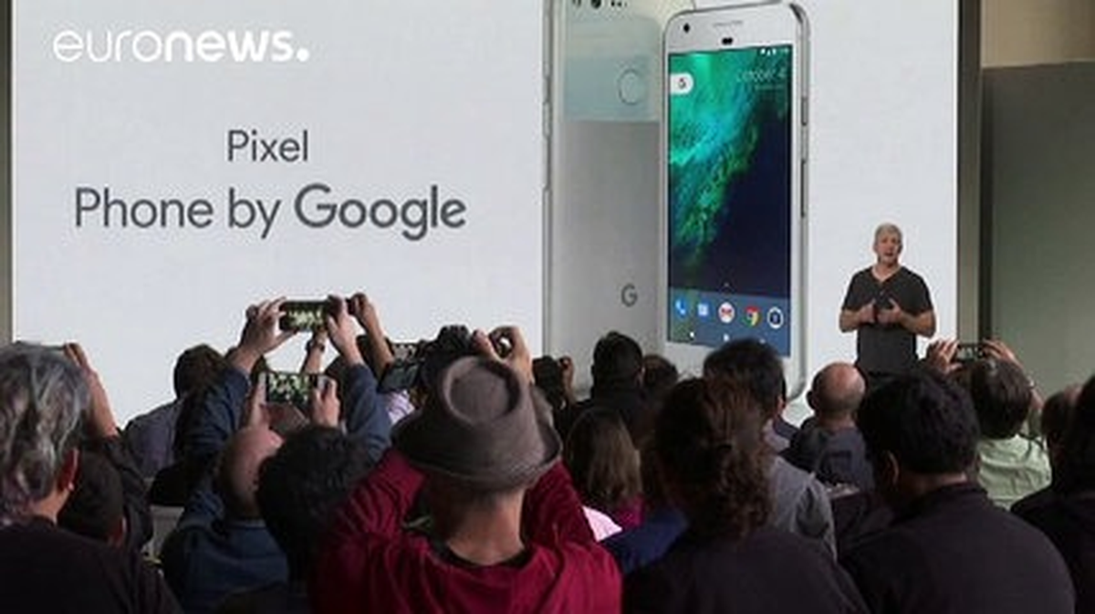 Google Akıllı Telefonu Pixel\'i Tanıttı