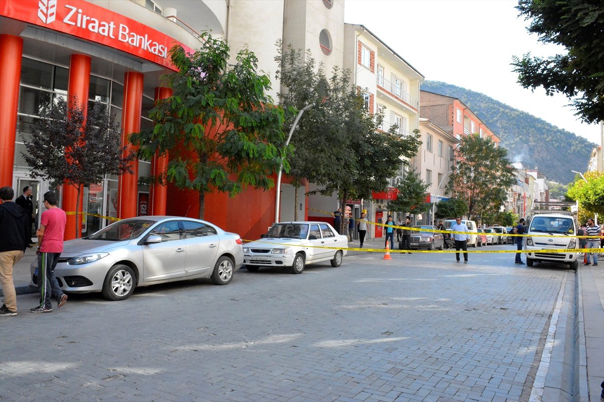 Gümüşhane\'de Şüpheli Paket Fünye ile Patlatıldı