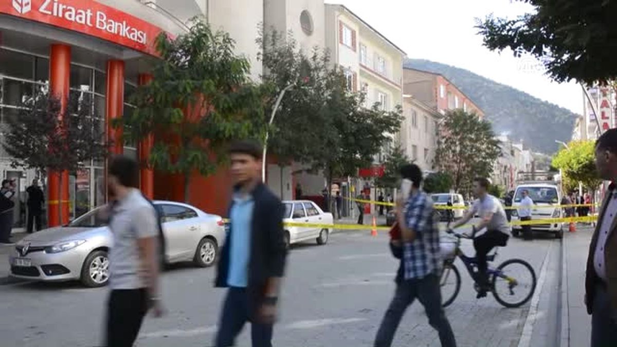 Gümüşhane\'de Şüpheli Paket Fünye ile Patlatıldı