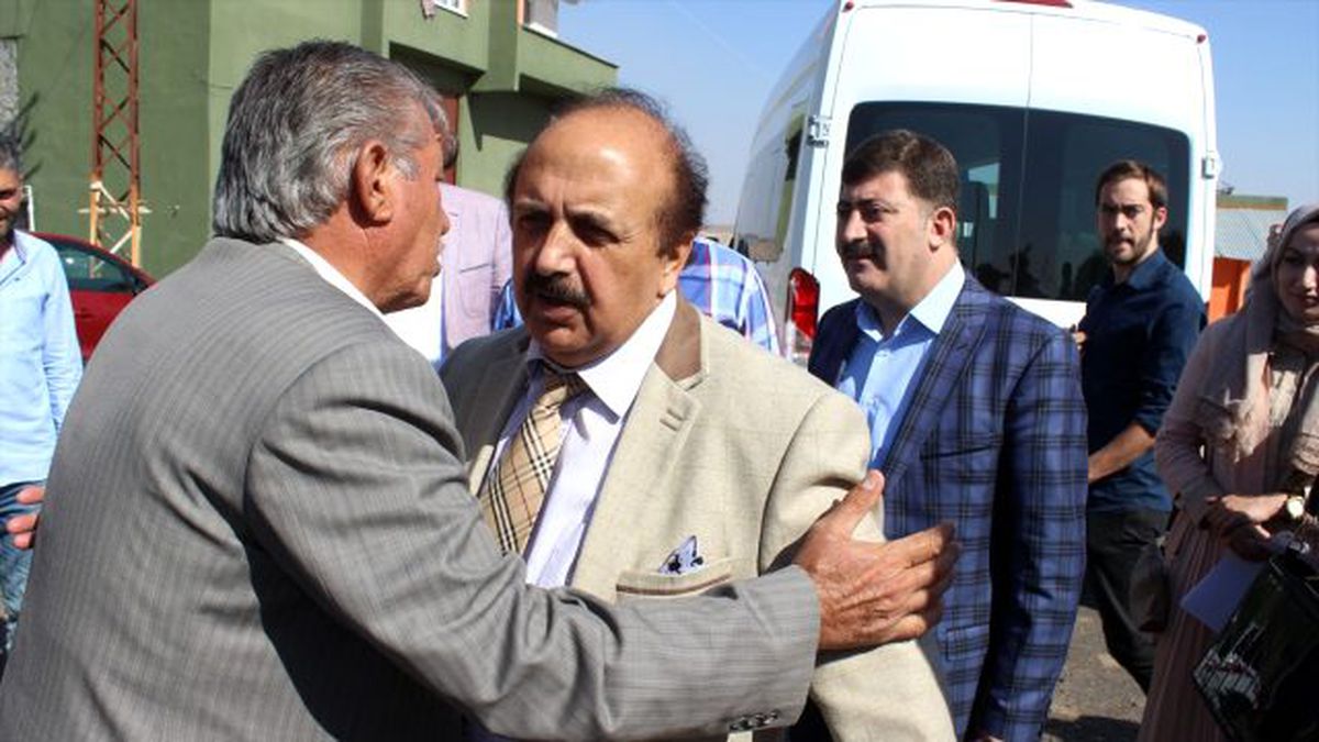 İngiliz Heyetten Dürümlü\'de Katledilenlerin Yakınlarına Ziyaret