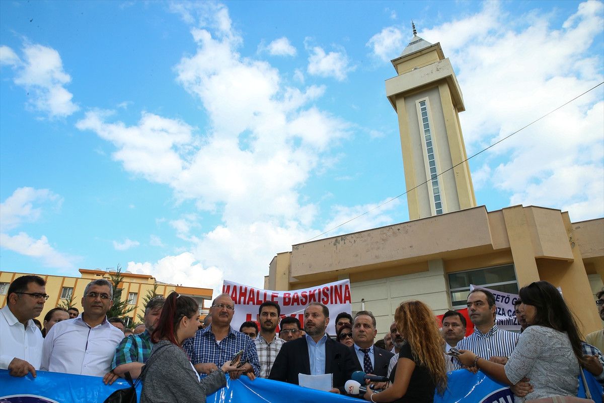 İzmir\'de Sela Okuyan Müezzinin Darbedilmesi