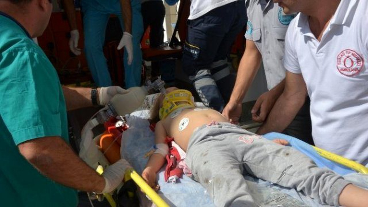 Kontrolden Çıkan Aracın Yayalara Çarpması