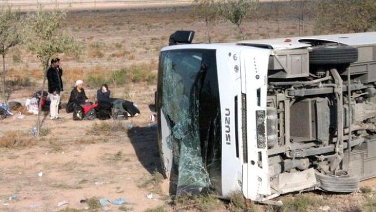 Konya\'da Trafik Kazası: 26 Yaralı