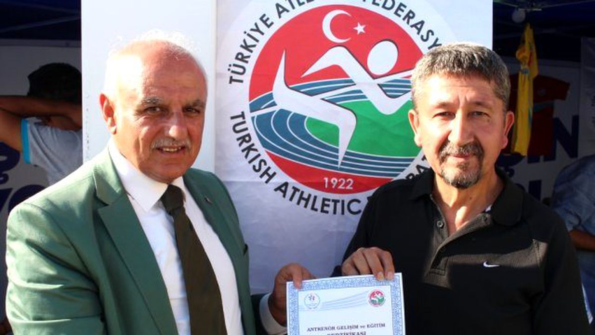 Rıdvan Şükür, IAAF Antrenörü oldu.