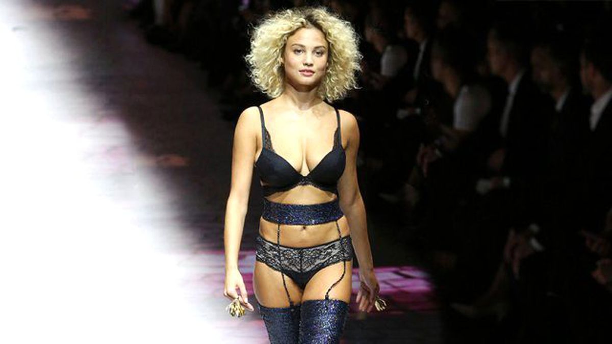 Rose Bertram Paris Moda Haftası'nda Yer Aldı