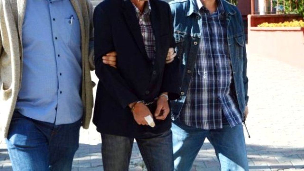 Yunanistan'a Kaçma Hazırlığındaki 2 Doktor Edirne'de Yakalandı