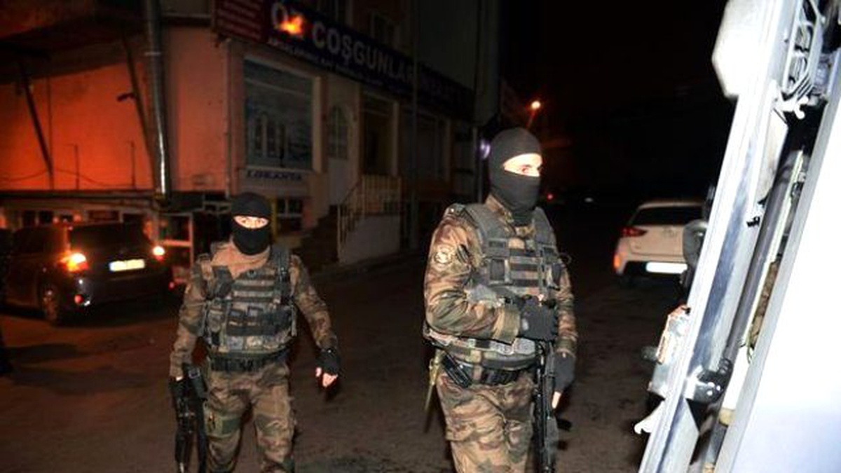 Aliağa Merkezli 5 İlde Fetö Operasyonu