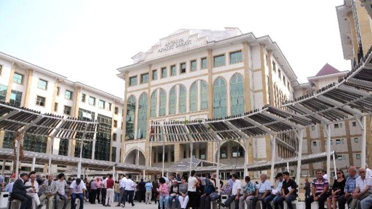 Antalya Adliyesindeki Bomba İhbarı