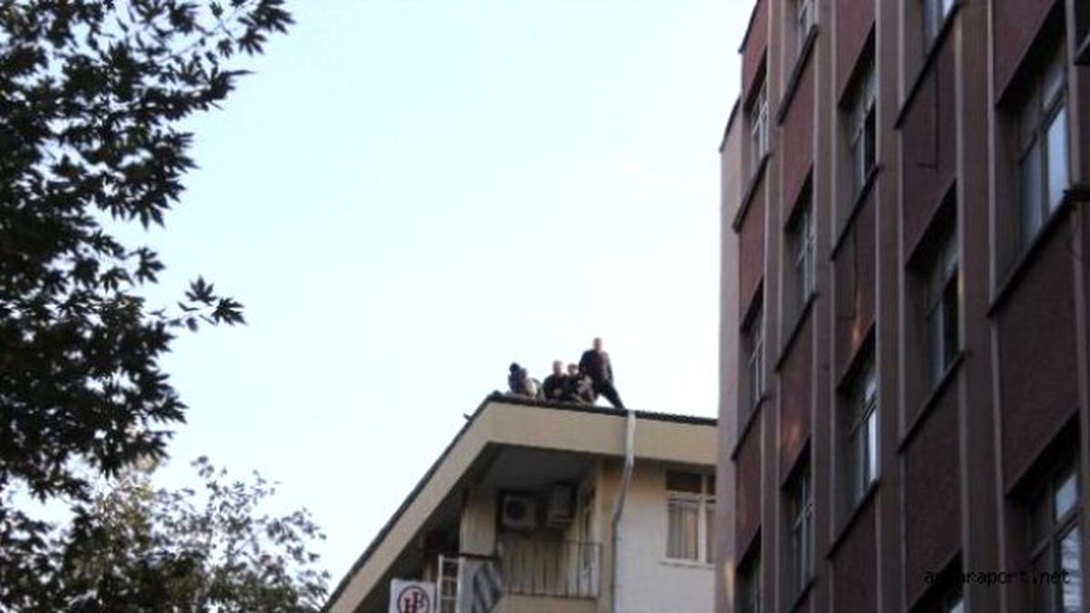 Başkent\'te İntihar Girişimi Son Anda Engellendi