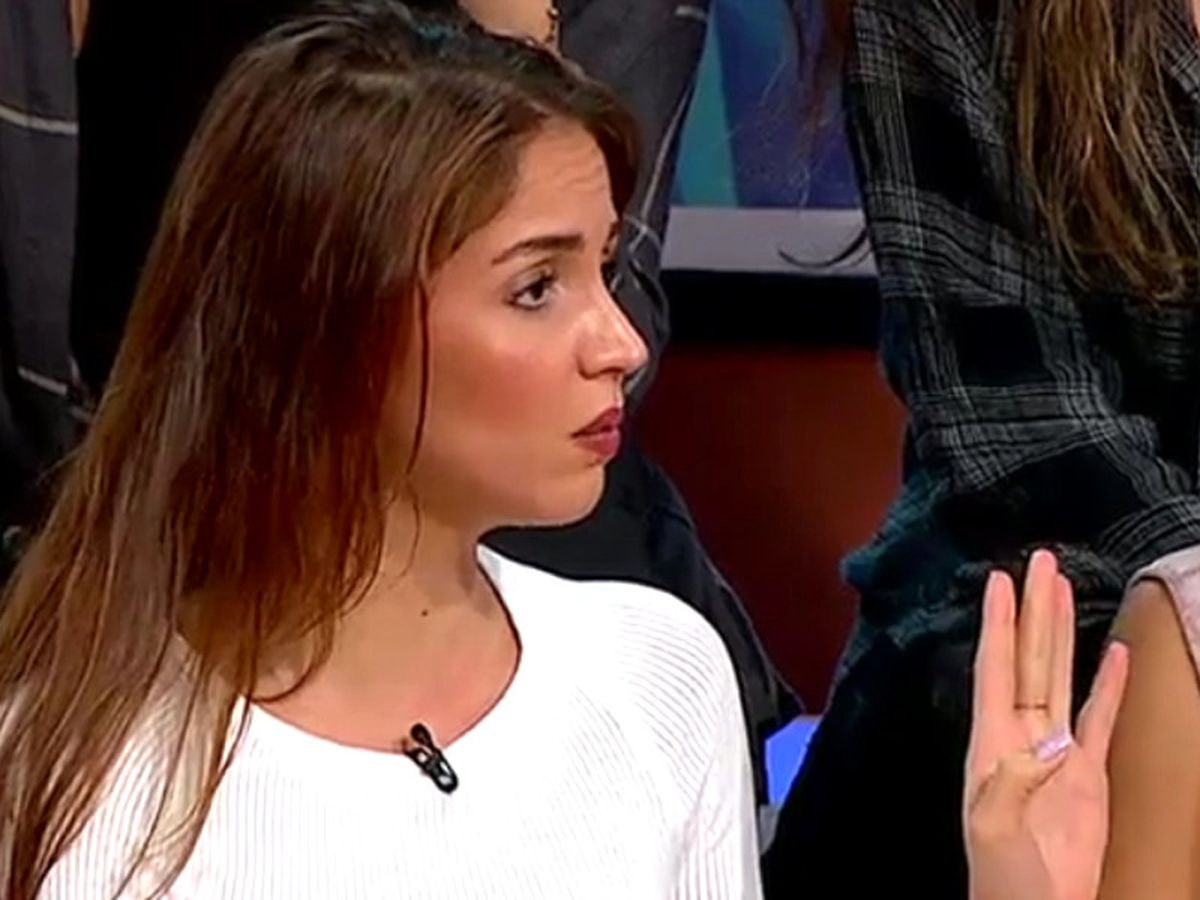 Berna Keklikler ve Orhun\'un Söz Düellosu!