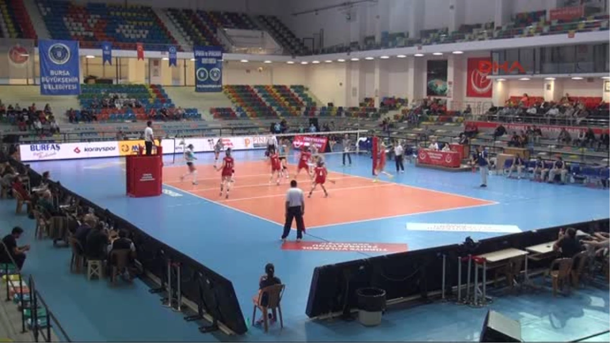Bursa Büyükşehir Belediyespor 2 - Olympiakos 3