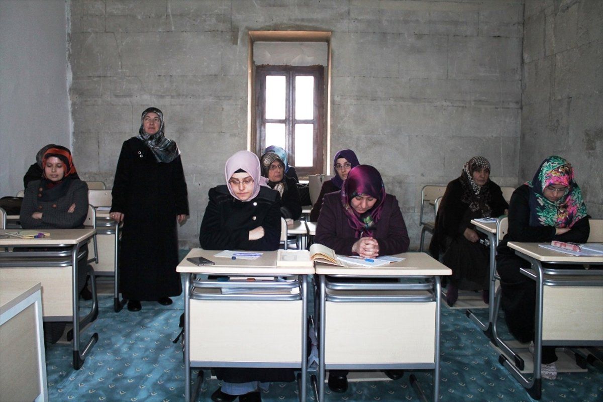 Buruciye Medresesinde Eğitimler Devam Ediyor